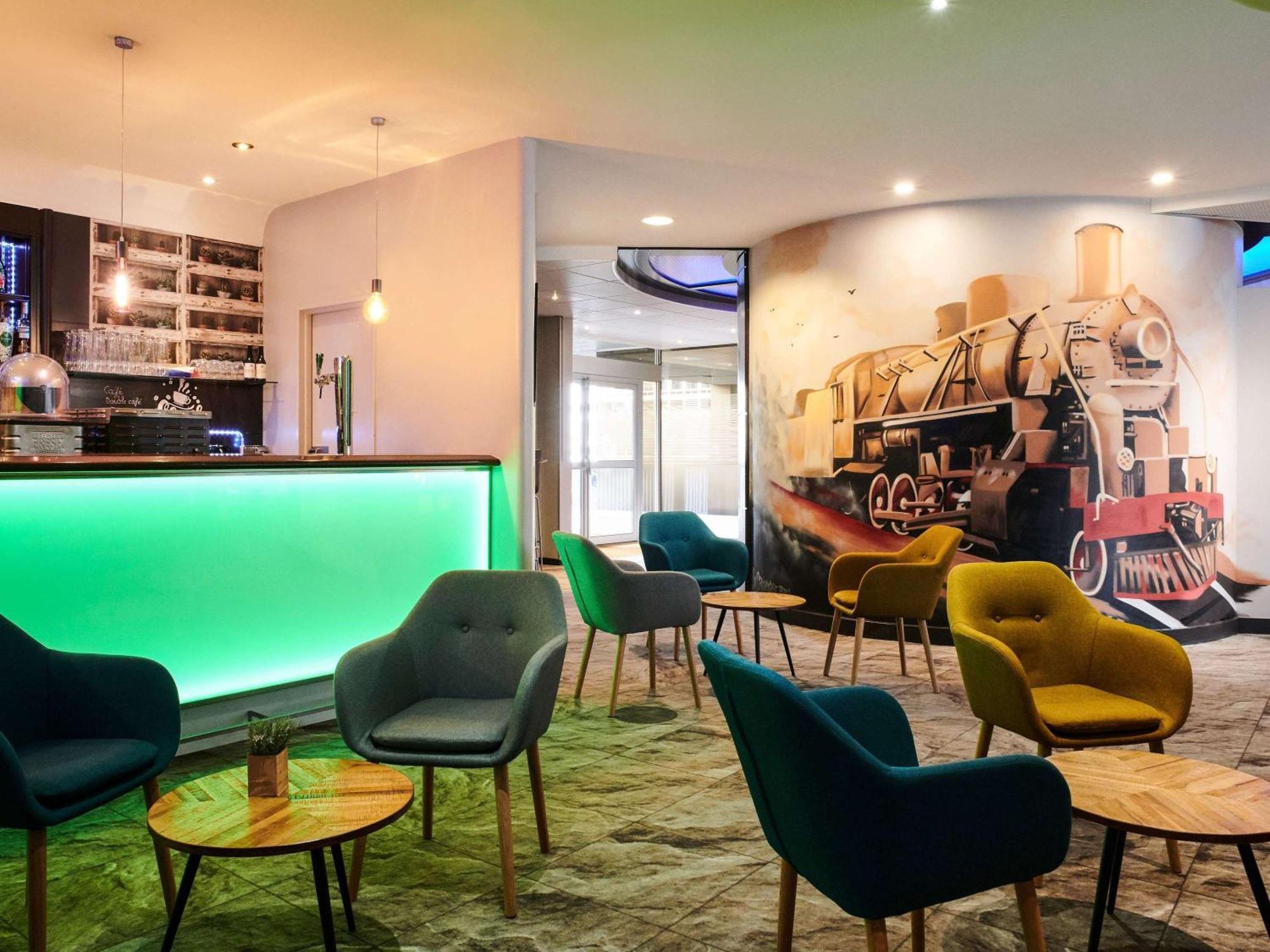 Mercure Centre Gare Hotel 4*