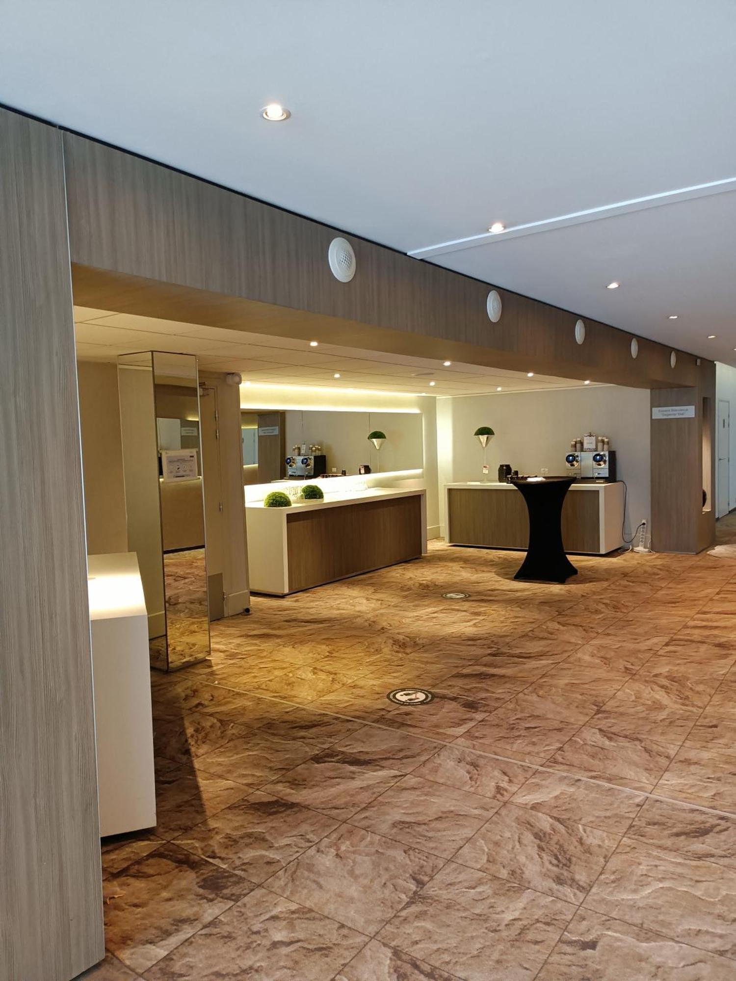 Mercure Centre Gare Hotel 4*